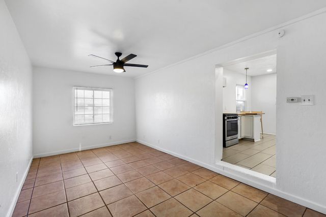 2424 La Veta Drive NE, Albuquerque, NM 87110