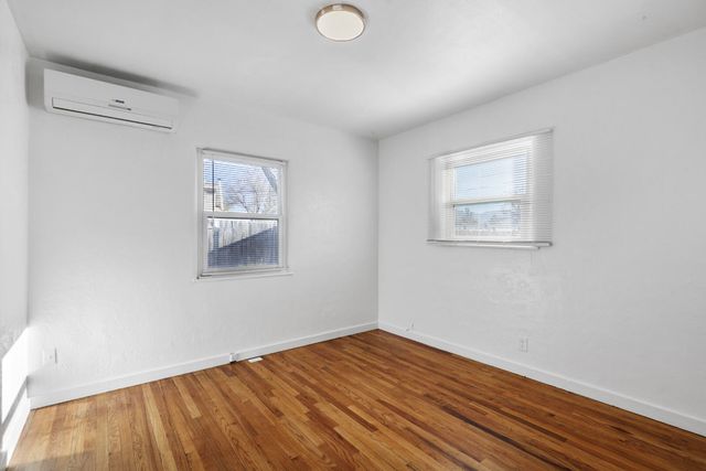 2424 La Veta Drive NE, Albuquerque, NM 87110