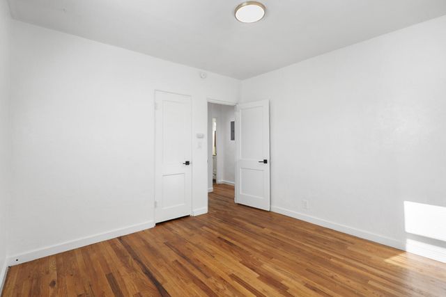 2424 La Veta Drive NE, Albuquerque, NM 87110