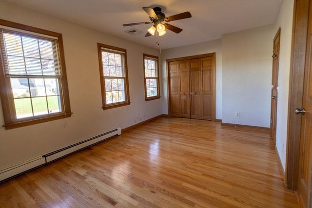 8 Spinnaker Ln B, Taunton, MA 02780