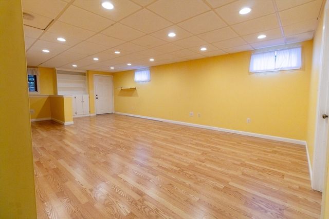 8 Spinnaker Ln B, Taunton, MA 02780