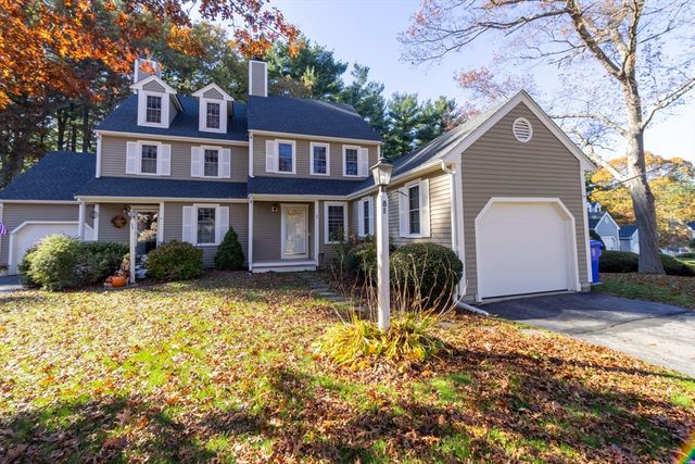 8 Spinnaker Ln B, Taunton, MA 02780