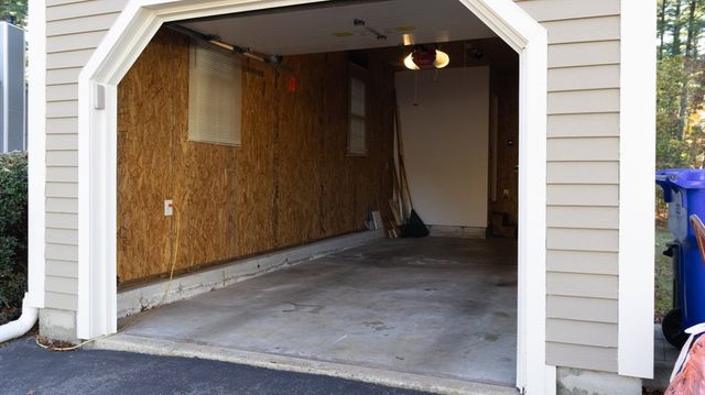 8 Spinnaker Ln B, Taunton, MA 02780