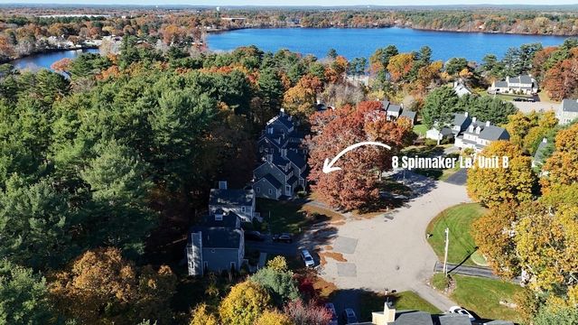 8 Spinnaker Ln B, Taunton, MA 02780