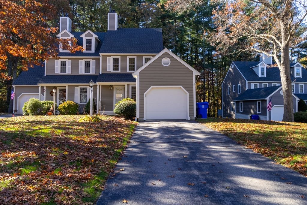 8 Spinnaker Ln B, Taunton, MA 02780