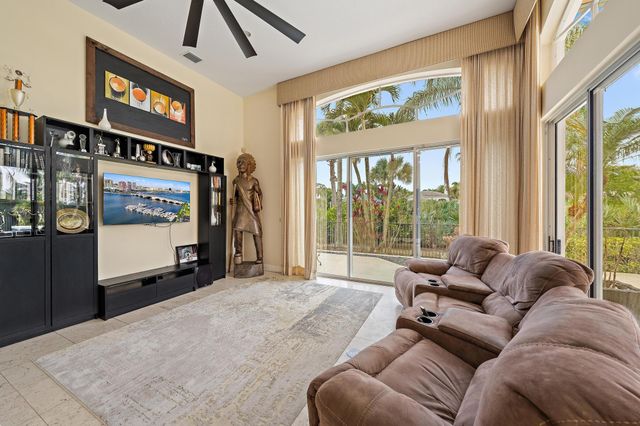 8412 Egret Meadow Lane, West Palm Beach, FL 33412