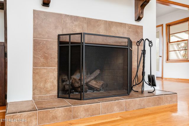 383 East Drive, Oak Ridge, TN 37830