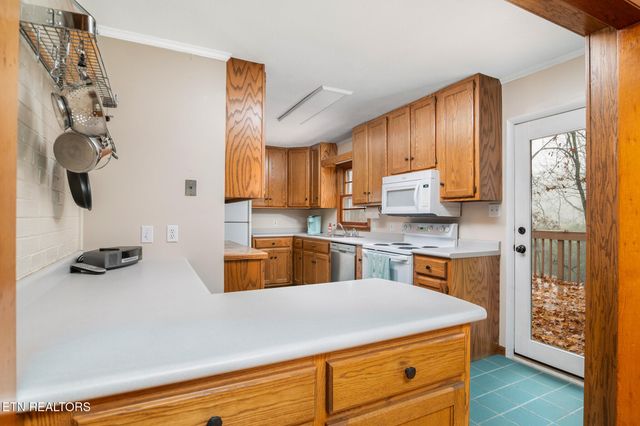 383 East Drive, Oak Ridge, TN 37830