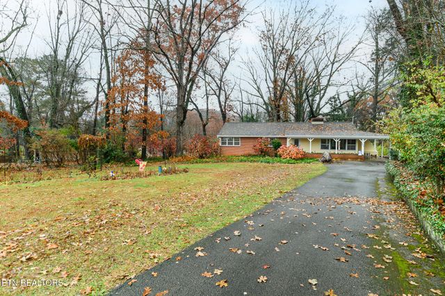 383 East Drive, Oak Ridge, TN 37830