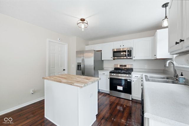 6640 Berrywood Drive, Avon, IN 46123