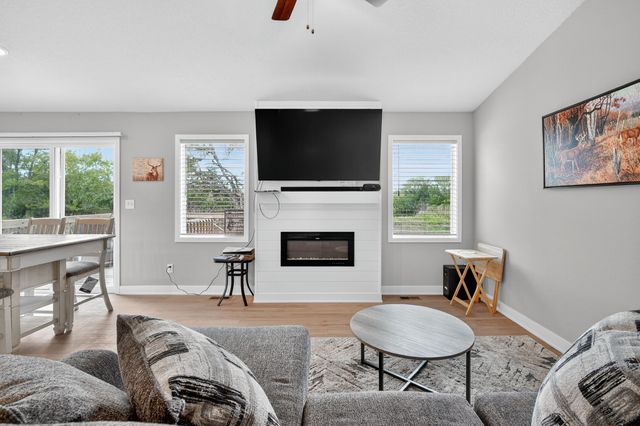 113 S Walnut Drive, Norwalk, IA 50211