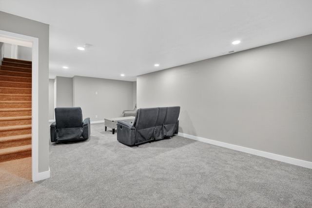 113 S Walnut Drive, Norwalk, IA 50211