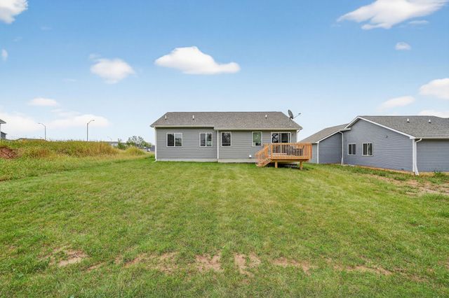 113 S Walnut Drive, Norwalk, IA 50211