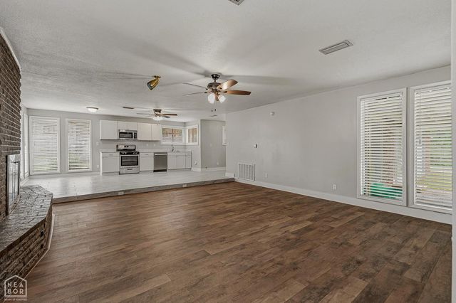100 Holmes Road, Jonesboro, AR 72405
