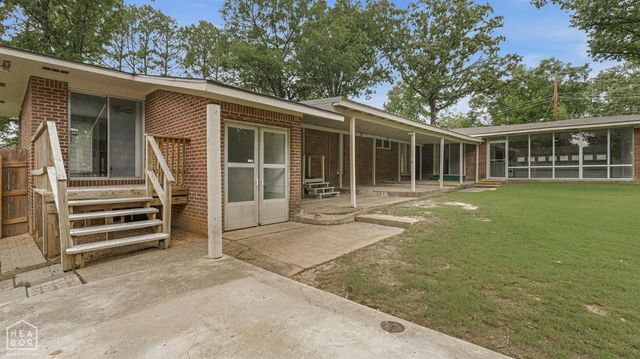 100 Holmes Road, Jonesboro, AR 72405