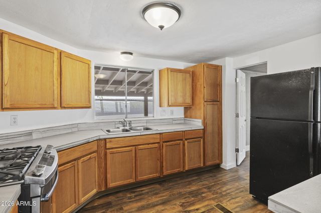 3825 W ROSE GARDEN Lane, Glendale, AZ 85308