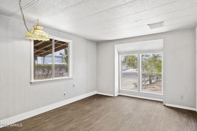3825 W ROSE GARDEN Lane, Glendale, AZ 85308