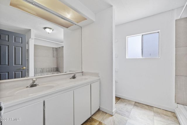 3825 W ROSE GARDEN Lane, Glendale, AZ 85308