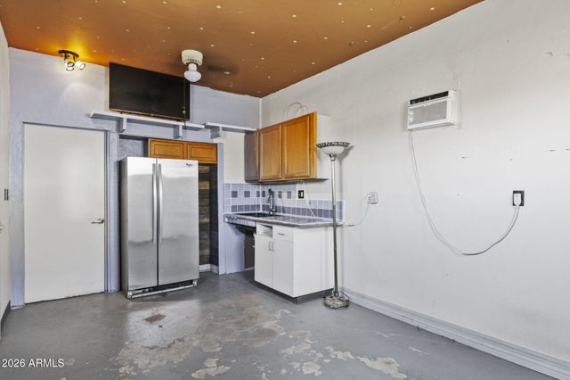 3825 W ROSE GARDEN Lane, Glendale, AZ 85308