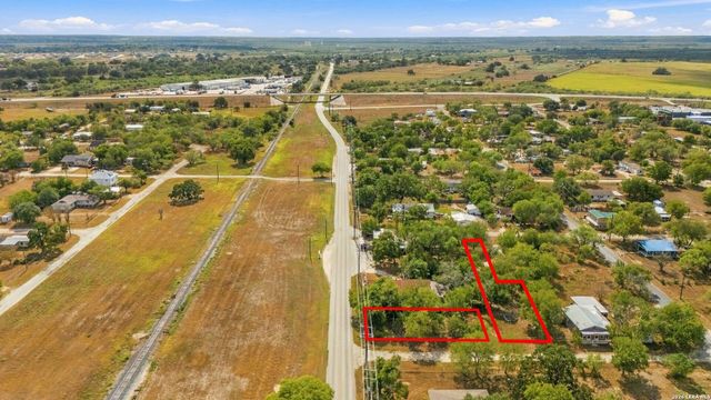 17109 Old Corpus Christi Rd, Elmendorf, TX 78112