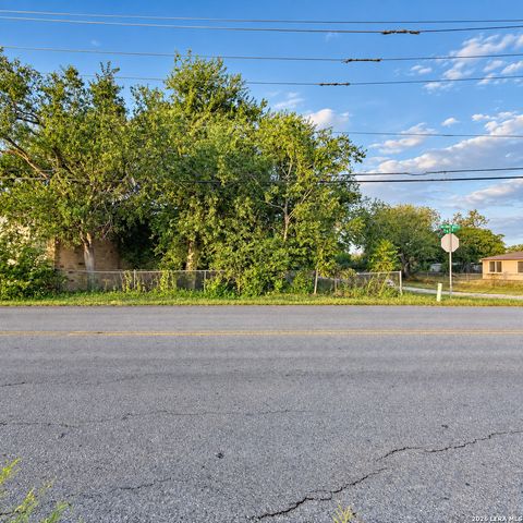 17109 Old Corpus Christi Rd, Elmendorf, TX 78112