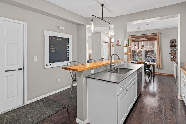 9620 Washington Boulevard 1, Chanhassen, MN 55317