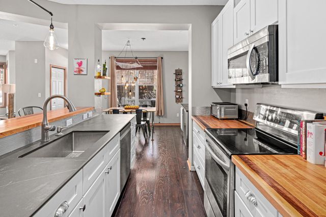 9620 Washington Boulevard 1, Chanhassen, MN 55317