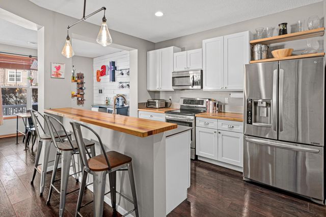 9620 Washington Boulevard 1, Chanhassen, MN 55317