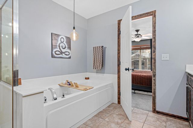 9620 Washington Boulevard 1, Chanhassen, MN 55317