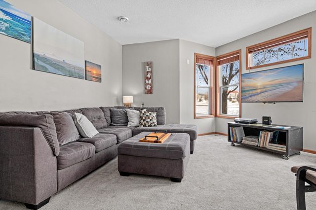 9620 Washington Boulevard 1, Chanhassen, MN 55317