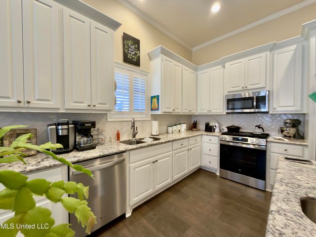 245 Falls Crossing, Madison, MS 39110