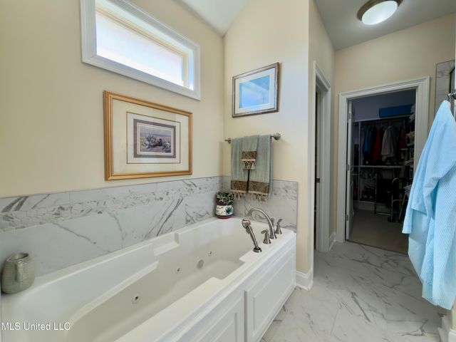 245 Falls Crossing, Madison, MS 39110