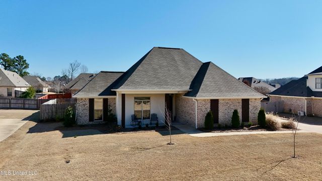 245 Falls Crossing, Madison, MS 39110