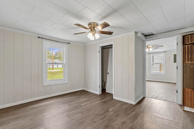 1536 E Whiteside Street, Springfield, MO 65804