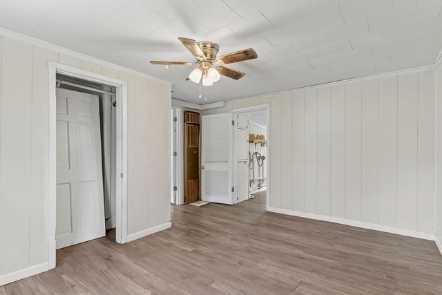 1536 E Whiteside Street, Springfield, MO 65804