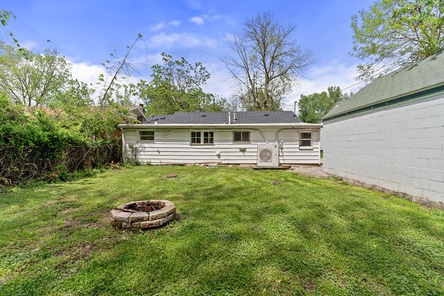 1536 E Whiteside Street, Springfield, MO 65804