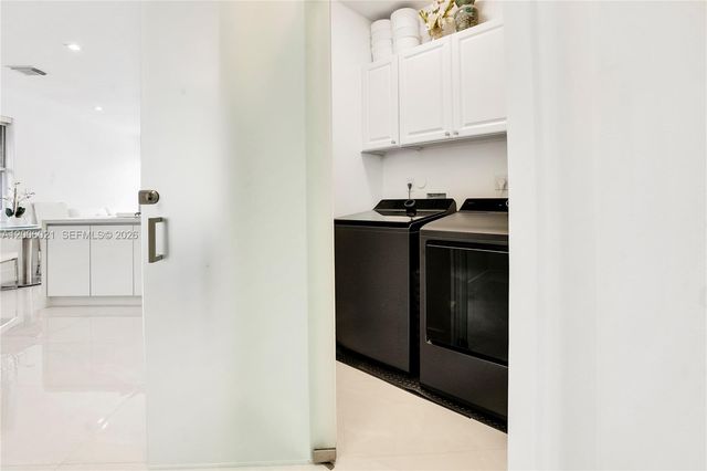 16621 SW 58th Terrace, Miami, FL 33193