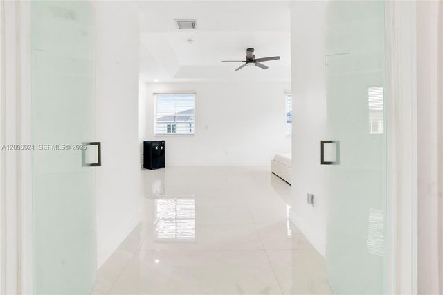 16621 SW 58th Terrace, Miami, FL 33193