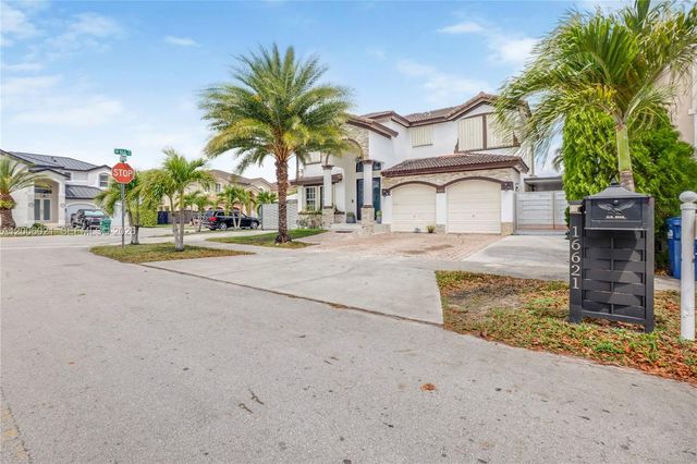 16621 SW 58th Terrace, Miami, FL 33193