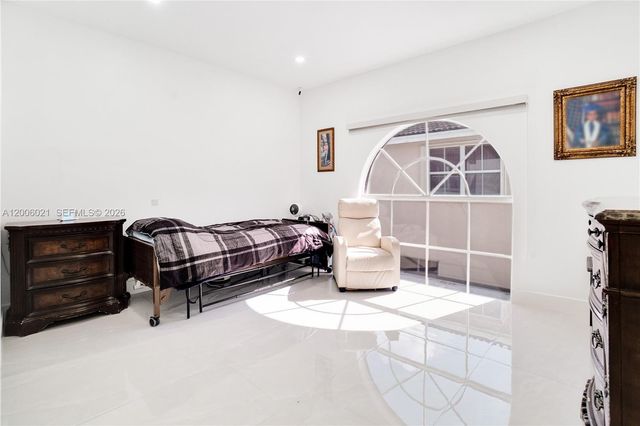 16621 SW 58th Terrace, Miami, FL 33193