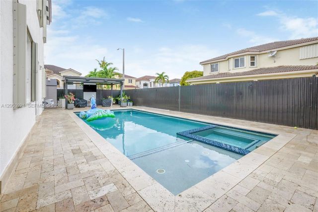16621 SW 58th Terrace, Miami, FL 33193