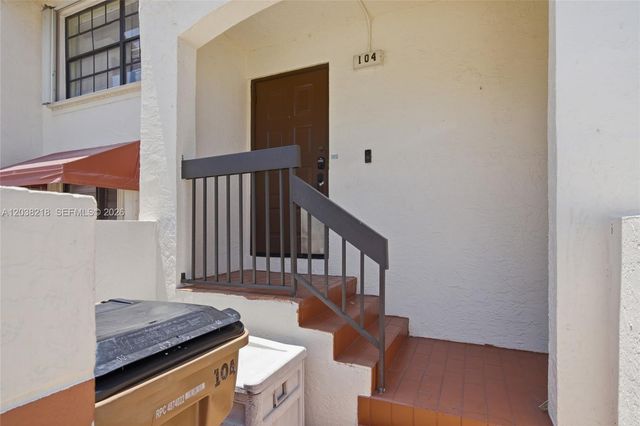 104 Freedom Ct 104, Deerfield Beach, FL 33442