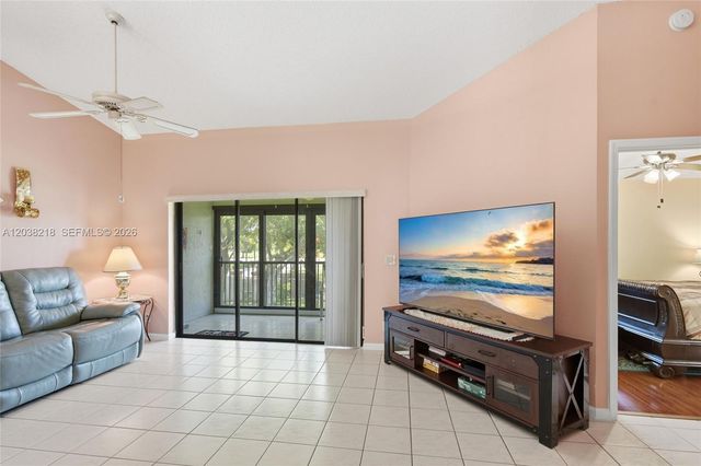 104 Freedom Ct 104, Deerfield Beach, FL 33442
