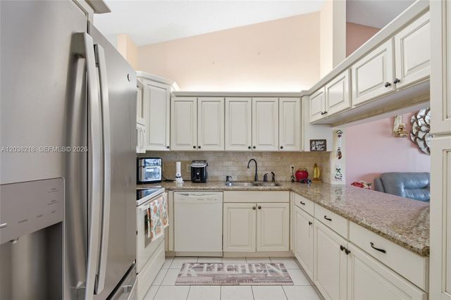104 Freedom Ct 104, Deerfield Beach, FL 33442