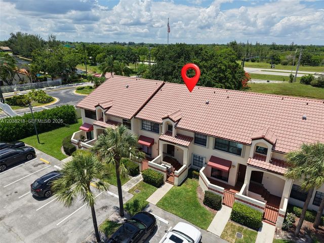 104 Freedom Ct 104, Deerfield Beach, FL 33442