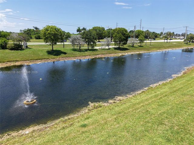104 Freedom Ct 104, Deerfield Beach, FL 33442