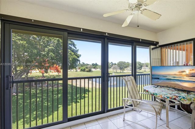 104 Freedom Ct 104, Deerfield Beach, FL 33442