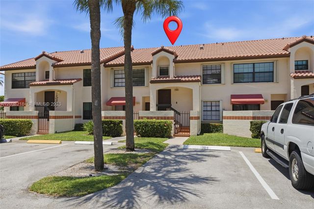 104 Freedom Ct 104, Deerfield Beach, FL 33442