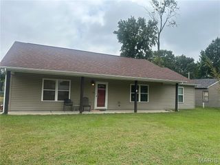 442 Sinclair Avenue, Roxana, IL 62087