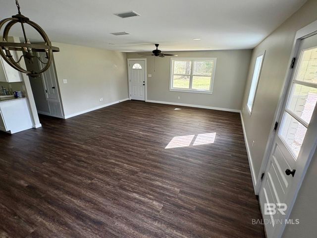 2102 Hand Avenue, Bay Minette, AL 36507